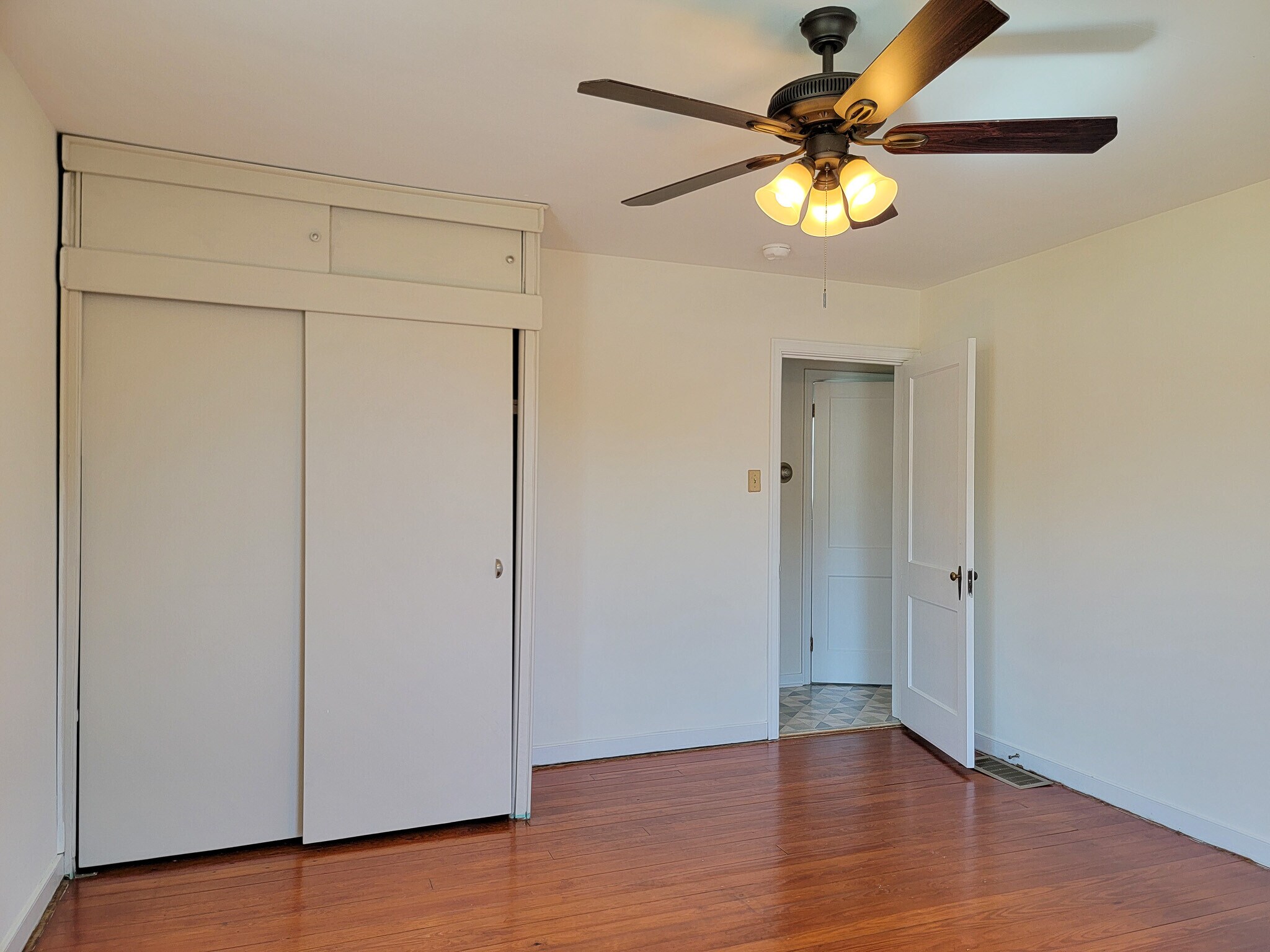 Building Photo - 125 Gerhart Ave