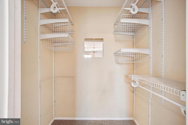 Building Photo - 3356 Woodburn Rd