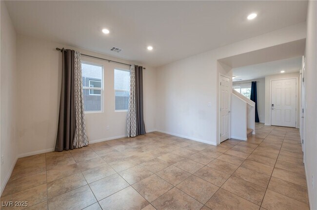 Building Photo - 4073 Blue Opal Wy