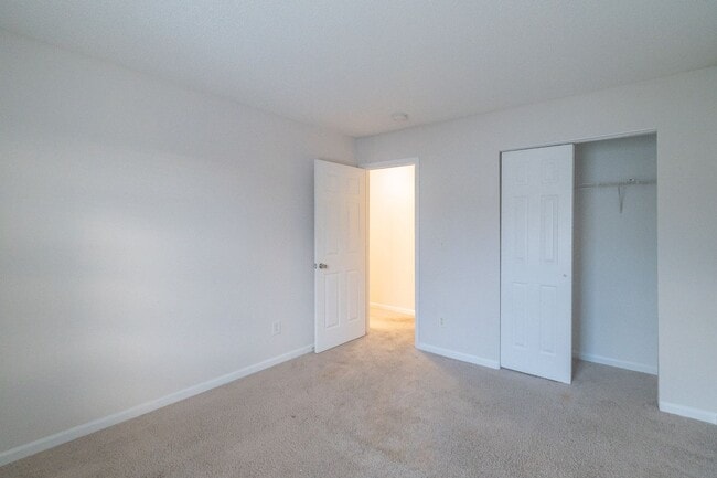 Building Photo - Spacious Home with Oversized Bedrooms & Op...