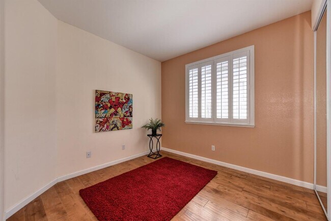 Building Photo - Home for Rent in Gold River, CA