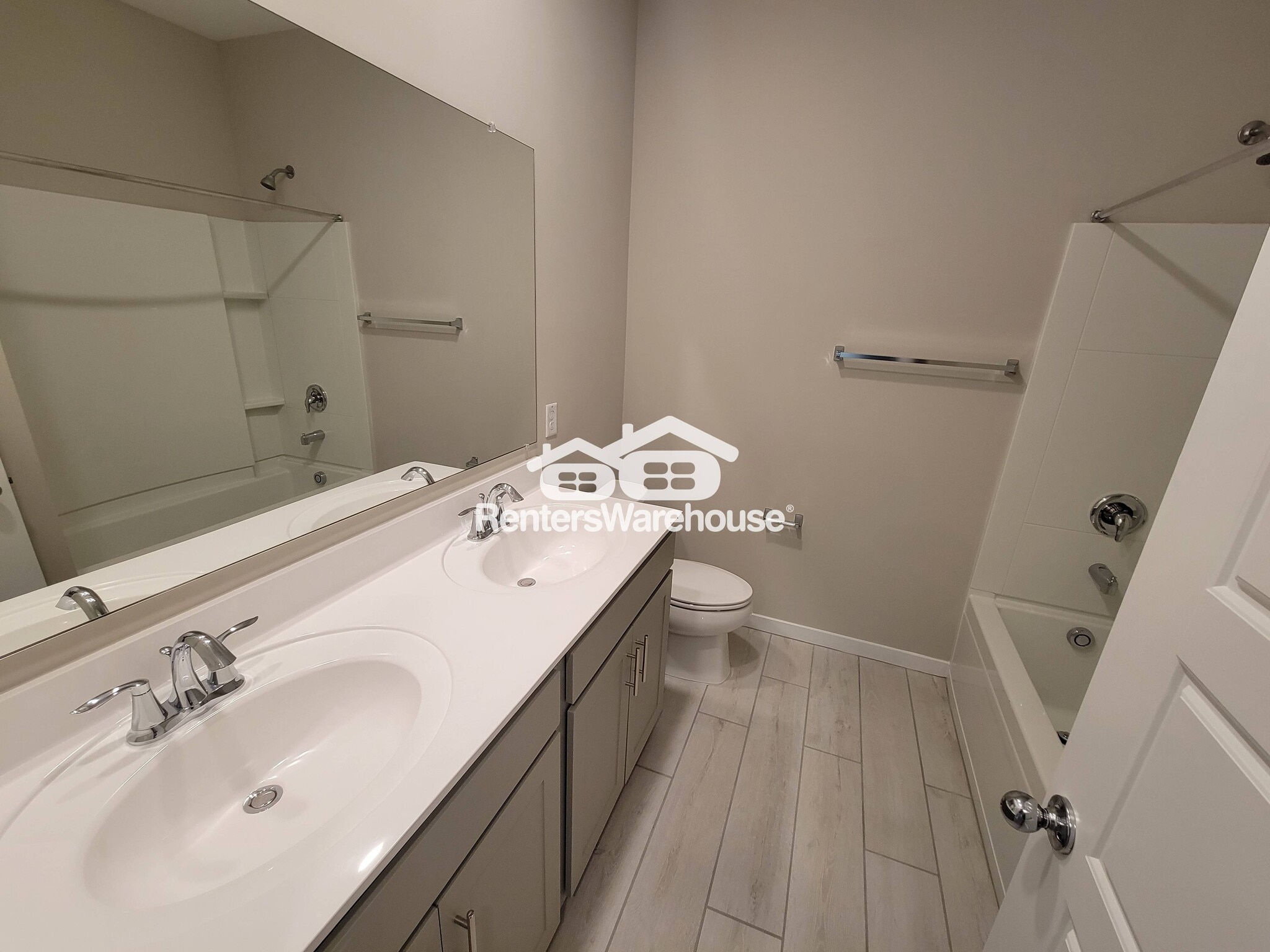 Building Photo - 2264 W Harmont Dr
