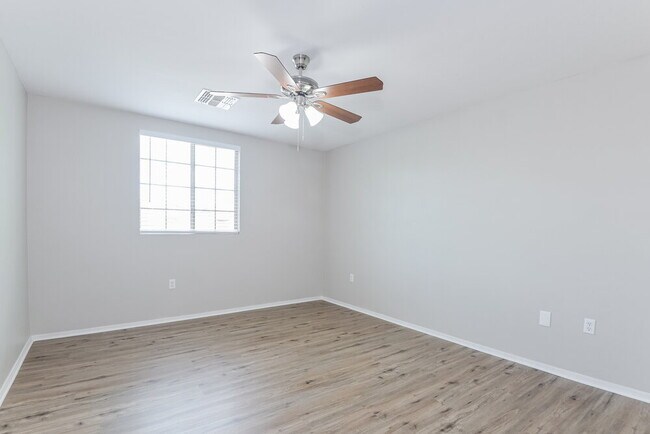 Building Photo - 14364 S Camino El Galan