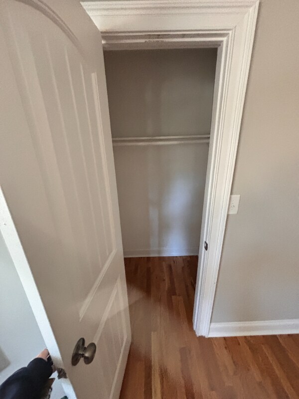 Building Photo - 5870 Sherwood Pl