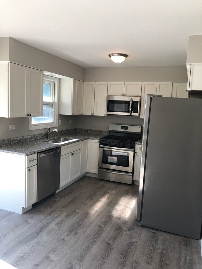 Building Photo - 2914 Frank Turk Dr