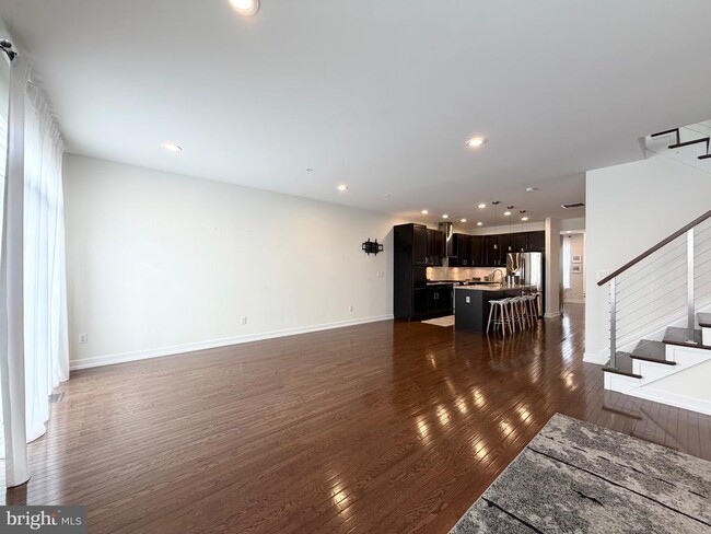 Building Photo - 308 Roarks Trail