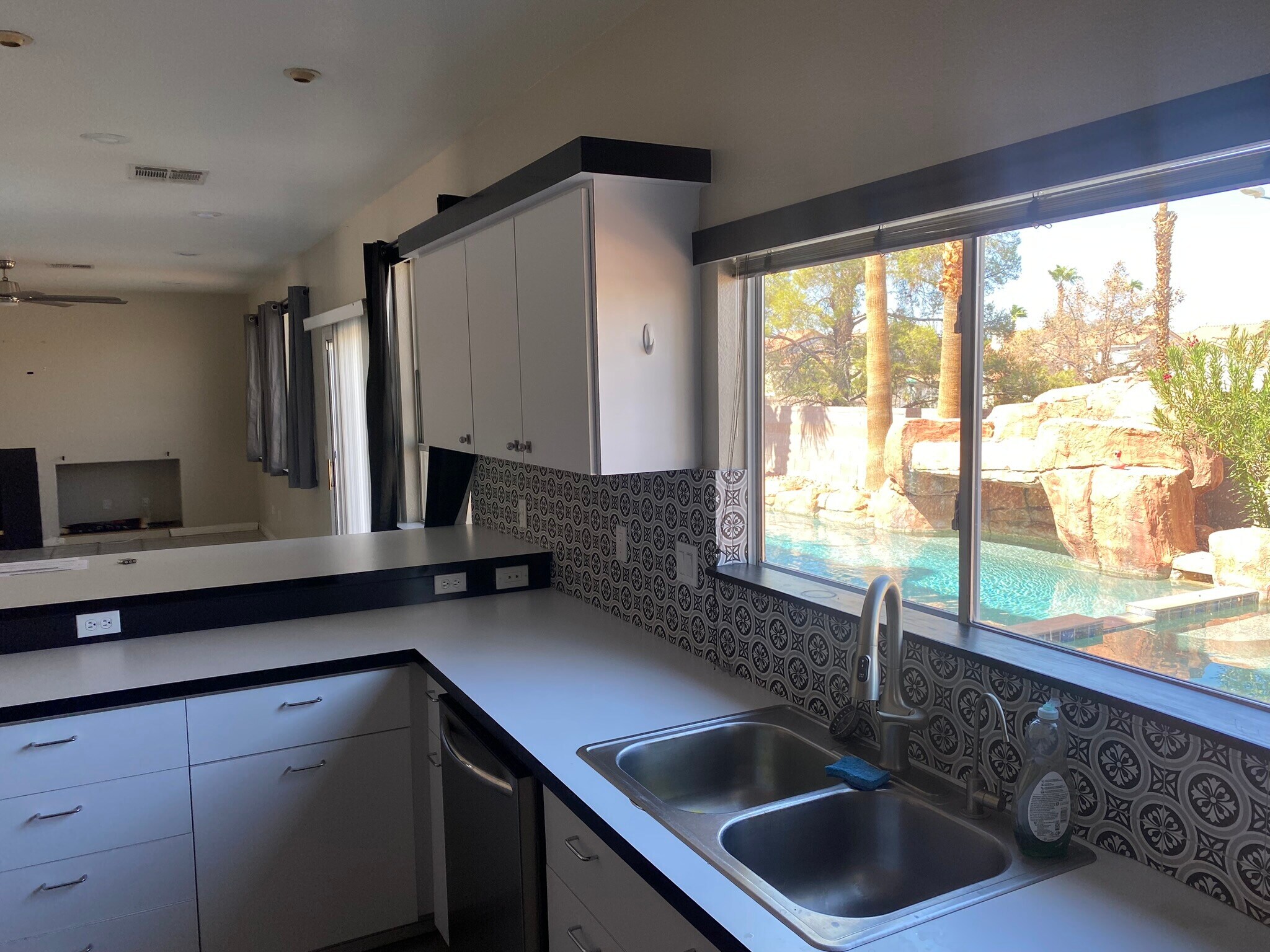 Building Photo - 2116 Rhonda Ter