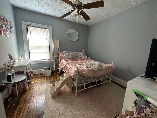 Building Photo - 1364 Bonnieview Ave