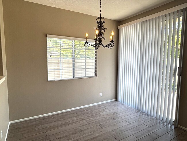 Building Photo - Your Dream Home Awaits in Summit Park – Br...
