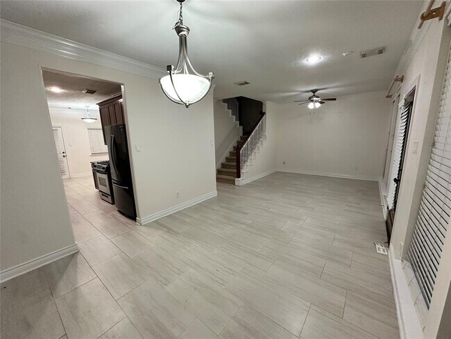 Building Photo - 3417 Clearview Cir