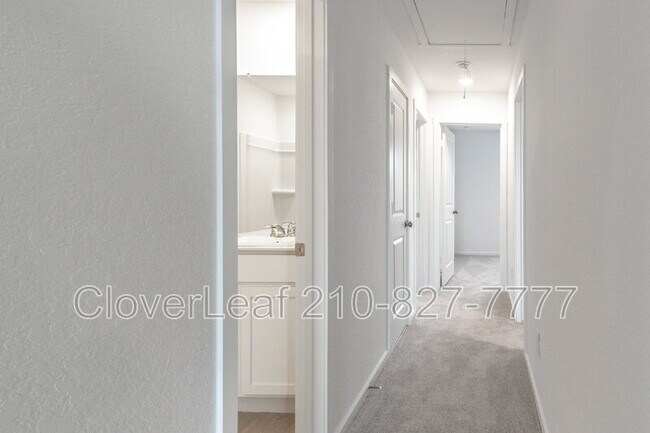 Building Photo - 12822 Ratcliff Lk