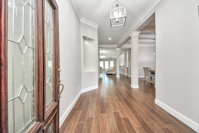 Building Photo - 18027 Parkwille Ln
