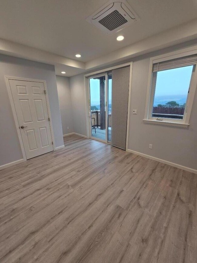 Building Photo - 645 Gellert Blvd