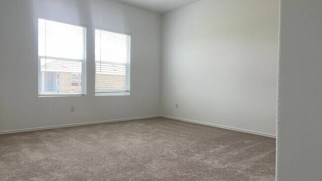 Building Photo - 4128 Home Place Rd