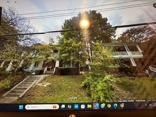 Building Photo - 10 S Main Ave