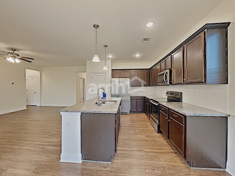 Building Photo - 2482 Napa Valley Dr