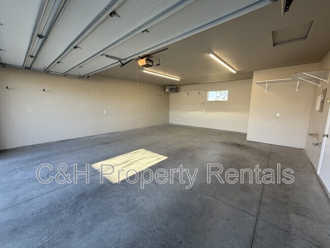 Building Photo - 1405 Harmony Ct