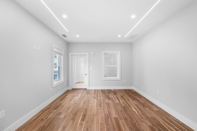 Building Photo - 30 Pitman Rd