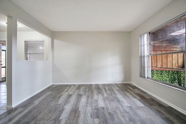 Building Photo - 2287 Avenue G NW