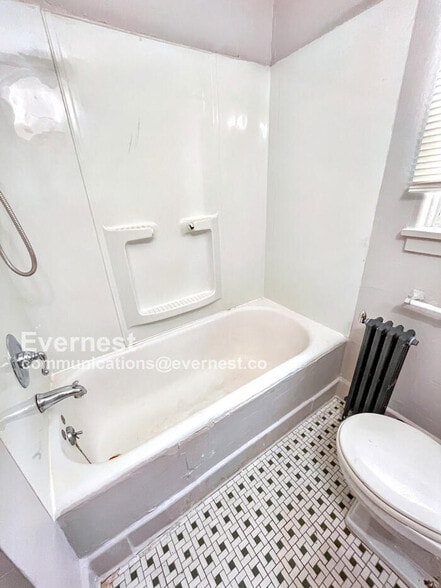 Building Photo - 3812 Drexel Dr