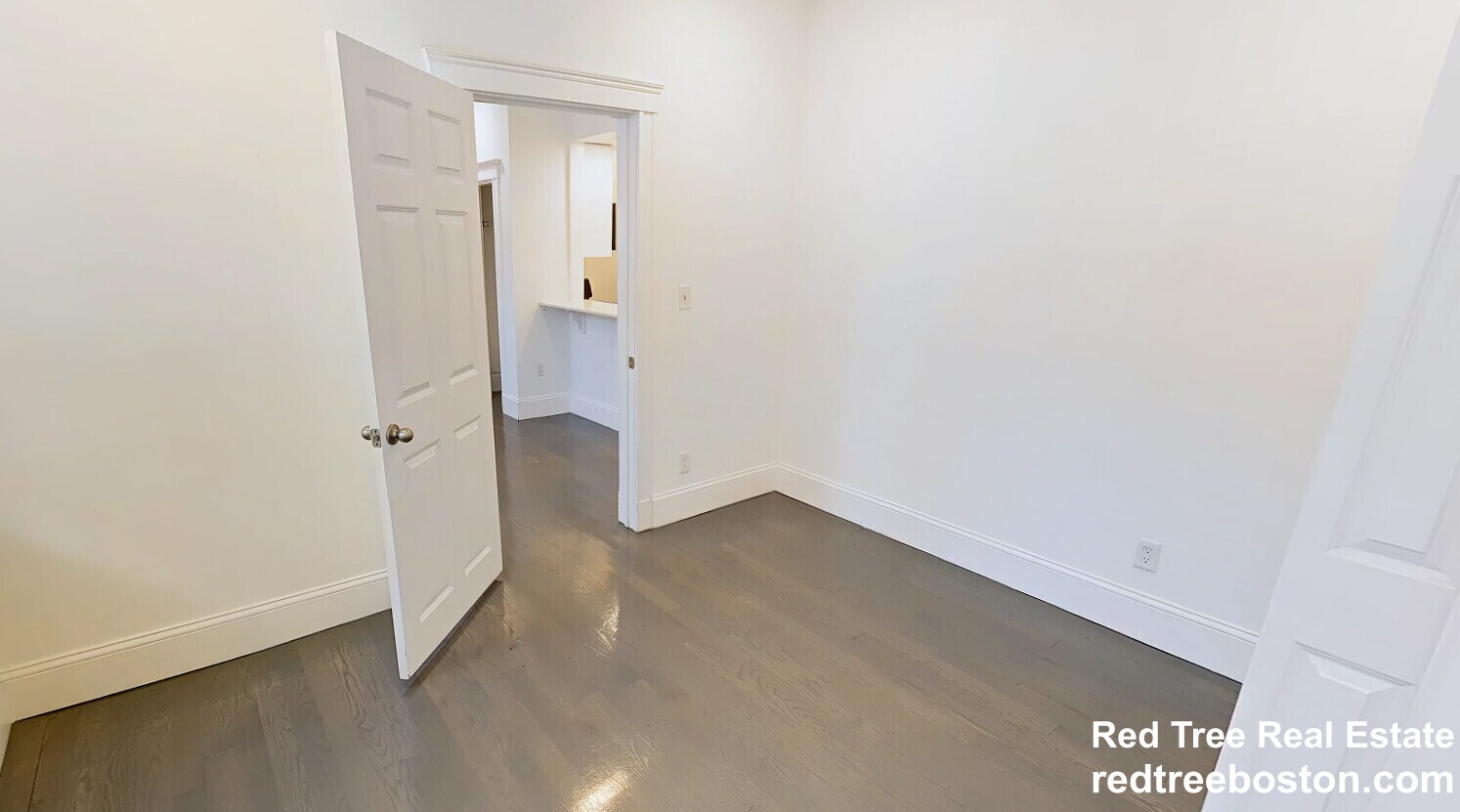 Building Photo - 52 Queensberry St