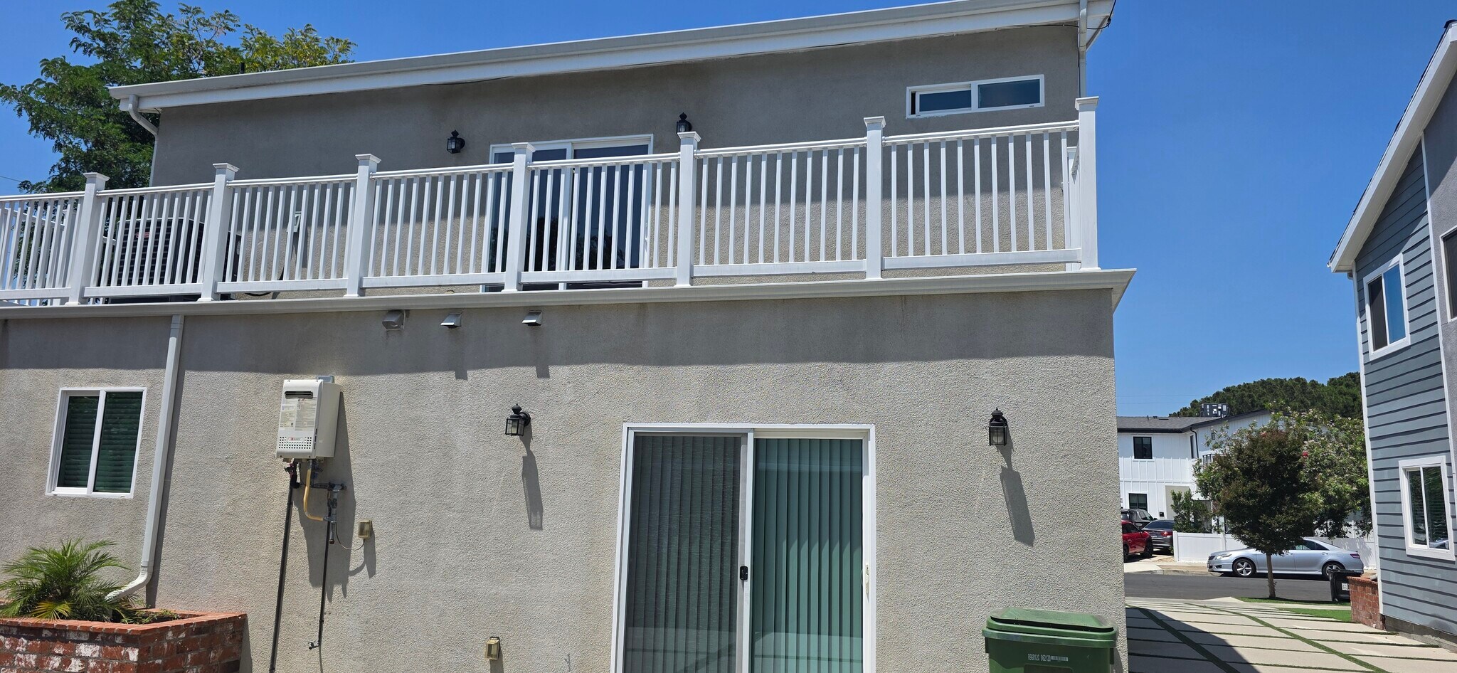Building Photo - 5812 Cleon Ave