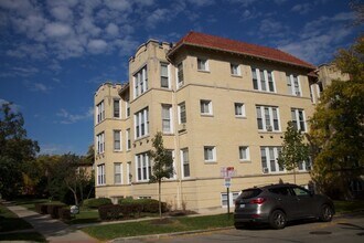 Building Photo - 129 Ridge Ave