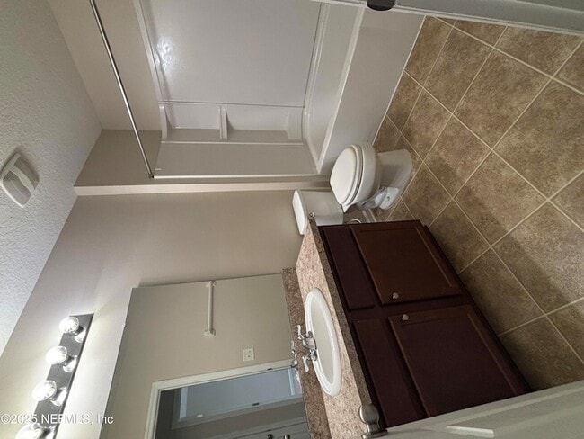 Building Photo - 673 Reese Ave