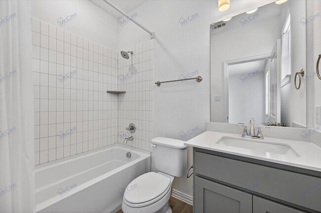 Building Photo - 3717 Island Vista Dr