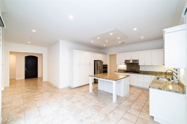 Building Photo - 52 Henson