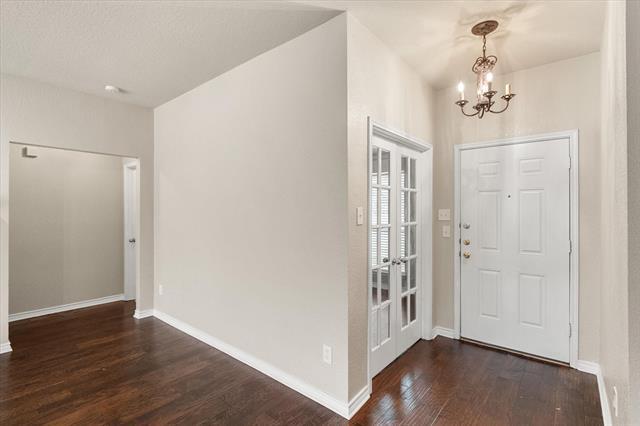 Building Photo - 1513 Millbrook Dr