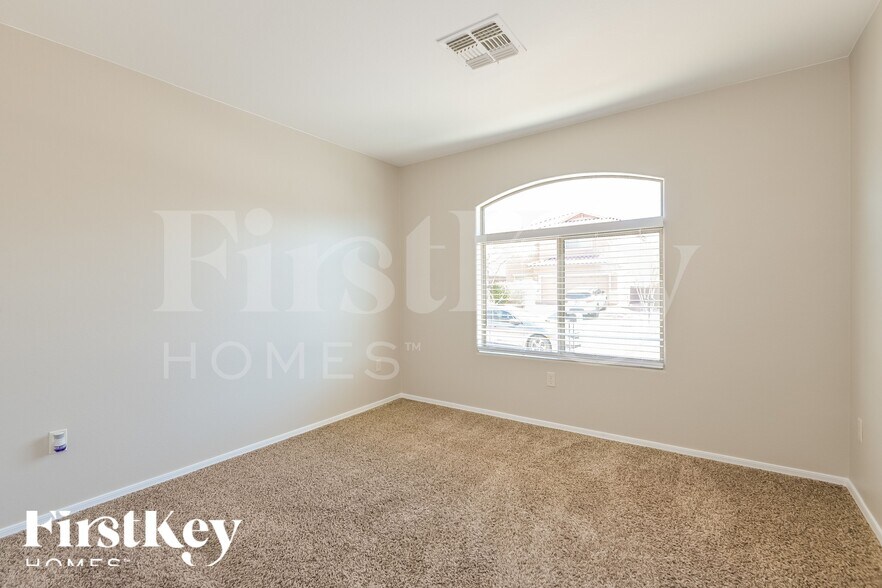 Building Photo - 8388 S Gupta Dr