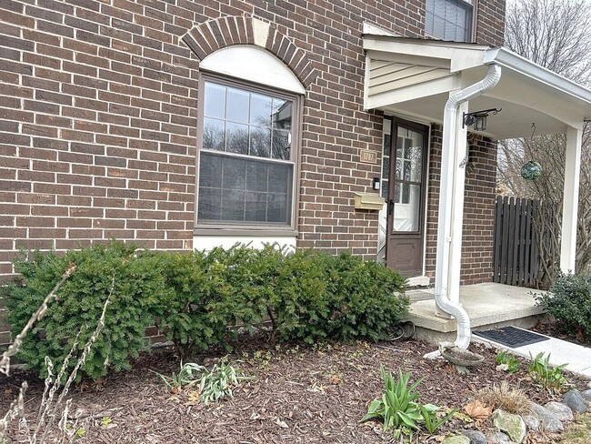 Building Photo - 1787 Sheffield Dr