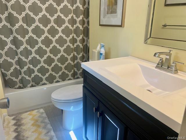 Building Photo - 539 Dune Rd