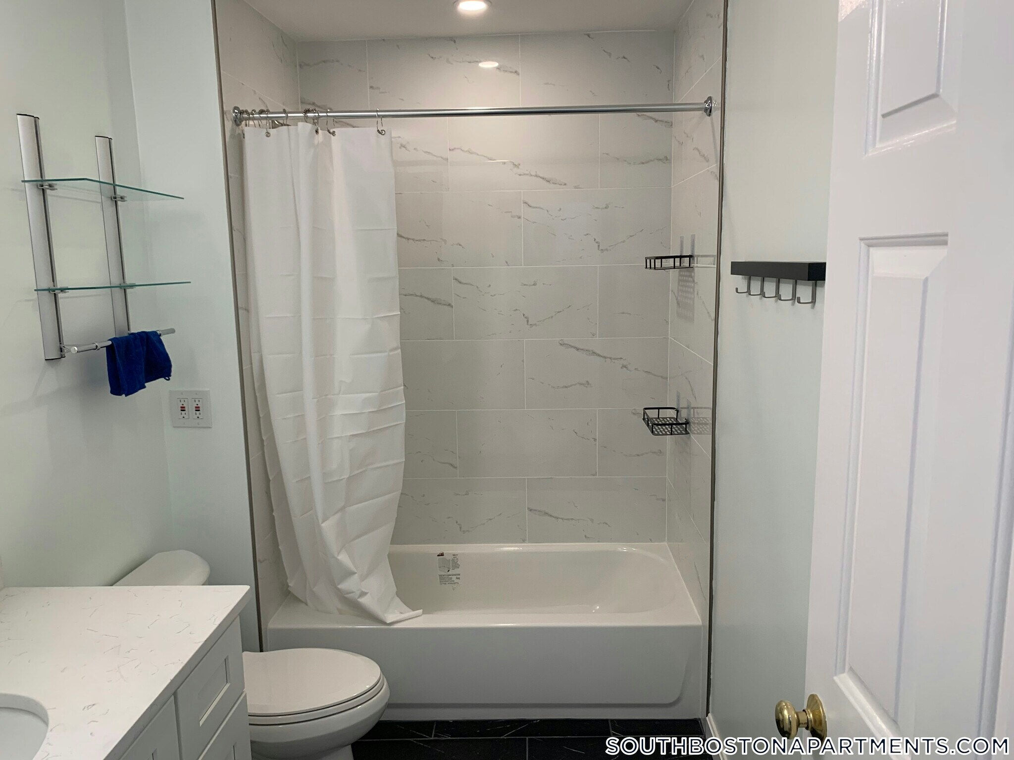 Building Photo - 285 Dorchester St