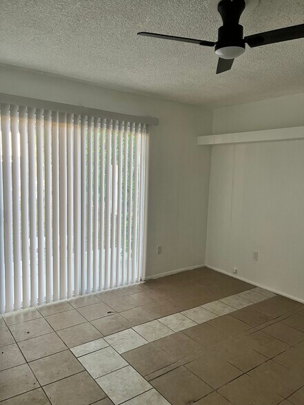 main bedroom - 44765 San Luis Rey Ave
