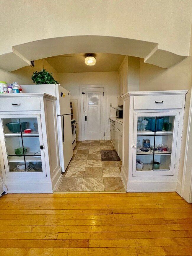Interior Photo - 1805 E Park Pl.