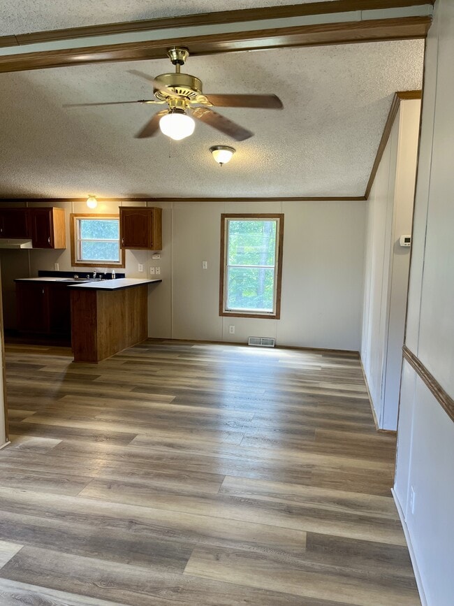 Building Photo - 3414 OH-83