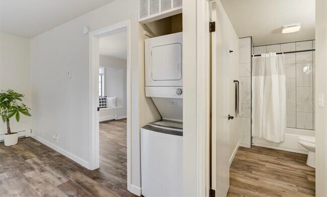 Building Photo - 2430 Palmer Park Blvd