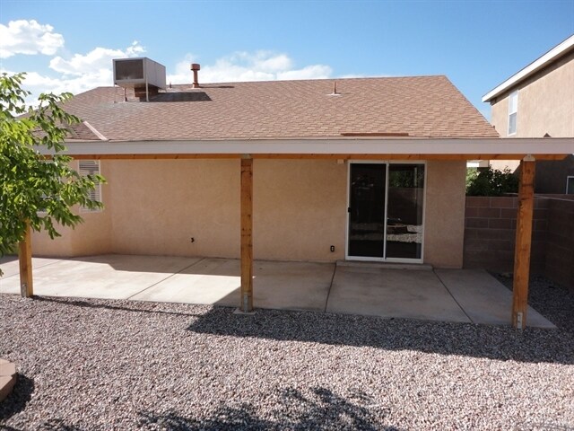 Building Photo - 7448 Sanderling Rd NW