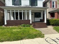 Building Photo - Newly Renovated 4 Bedroom Home