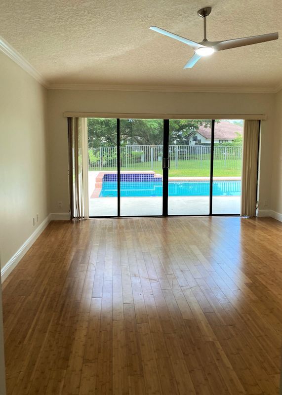 Building Photo - 1099 Waterbrook Ln