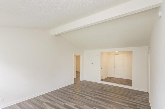 Building Photo - 3104 Kinwood Dr