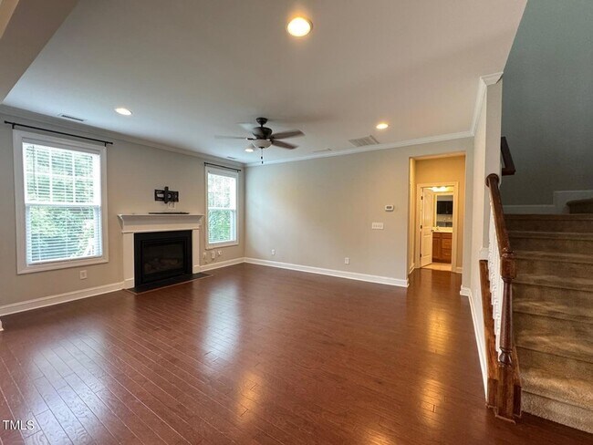 Building Photo - 248 Turner Oaks Dr