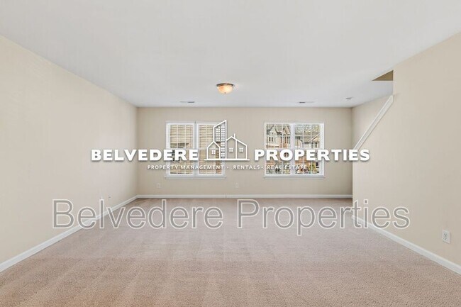 Building Photo - 36 Ackland Dr