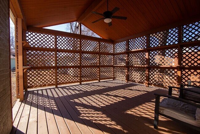 Building Photo - Brookside Bungalow! PRICE DROP!