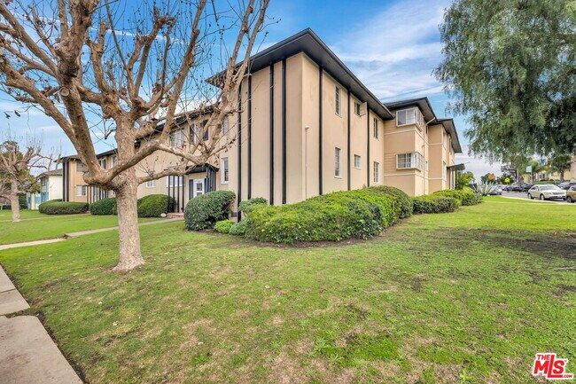 Building Photo - 4086 Abourne Rd