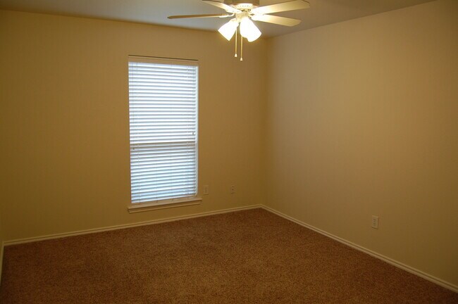 Building Photo - Beautiful 3/2/2 in Cooper ISD