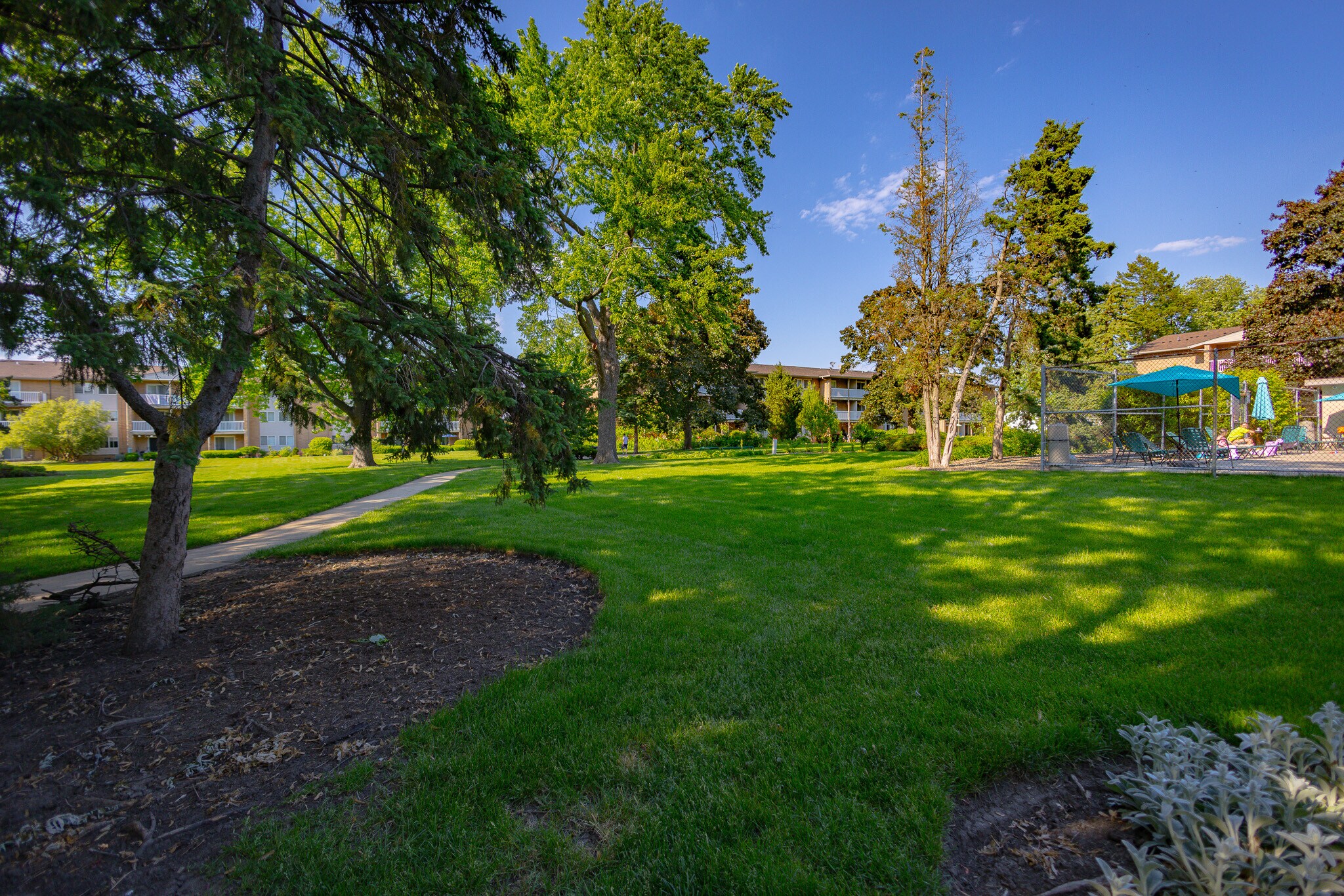 Building Photo - 930 Beau Dr