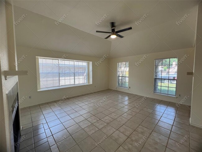 Building Photo - 4606 Sojourner St